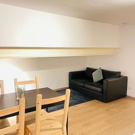 Oneluxstay Near Fashion District Антверпен Екстер'єр фото
