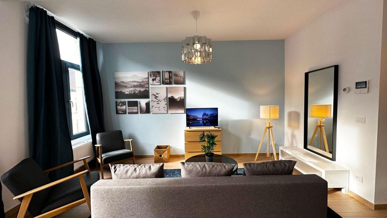 Oneluxstay Near Fashion District Антверпен Екстер'єр фото
