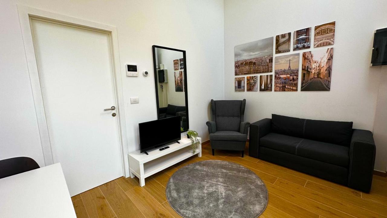 Oneluxstay Near Fashion District Антверпен Екстер'єр фото