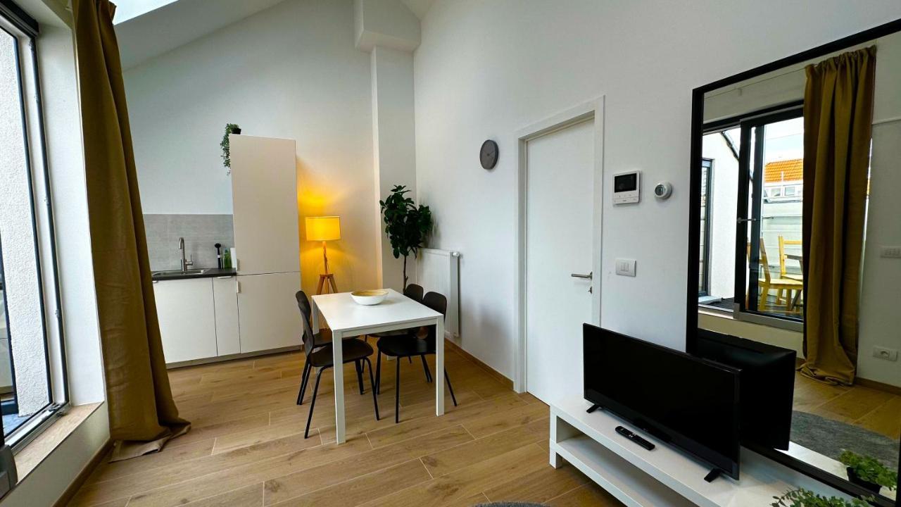 Oneluxstay Near Fashion District Антверпен Екстер'єр фото