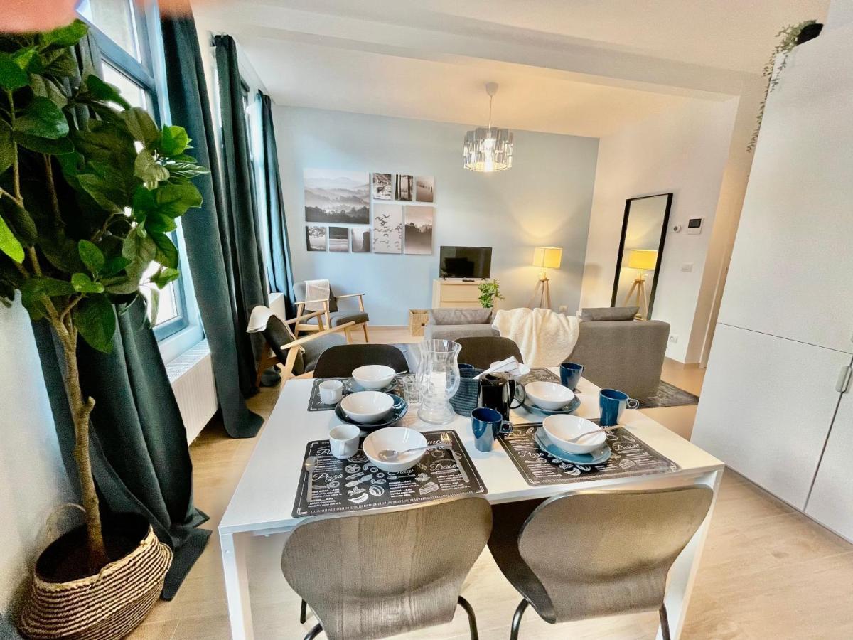 Oneluxstay Near Fashion District Антверпен Екстер'єр фото