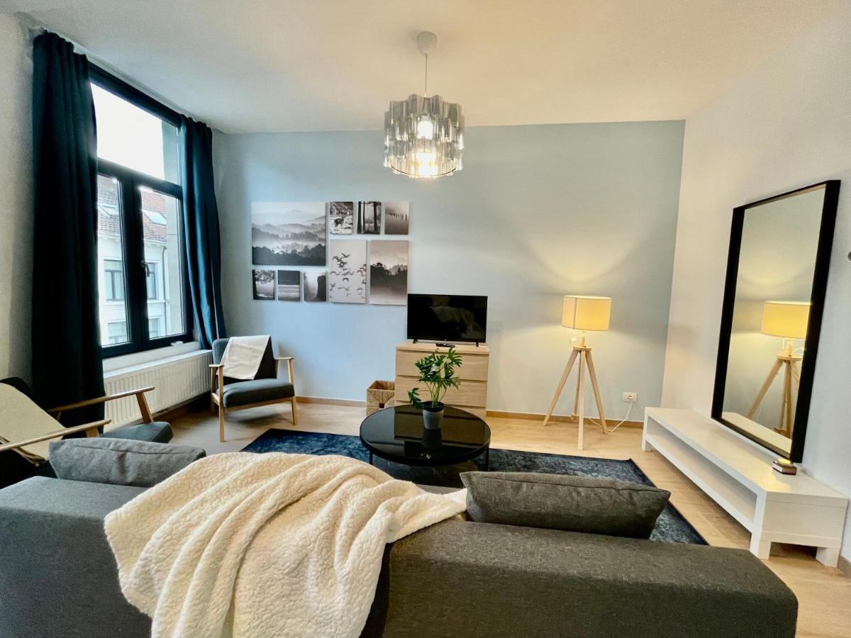 Oneluxstay Near Fashion District Антверпен Екстер'єр фото